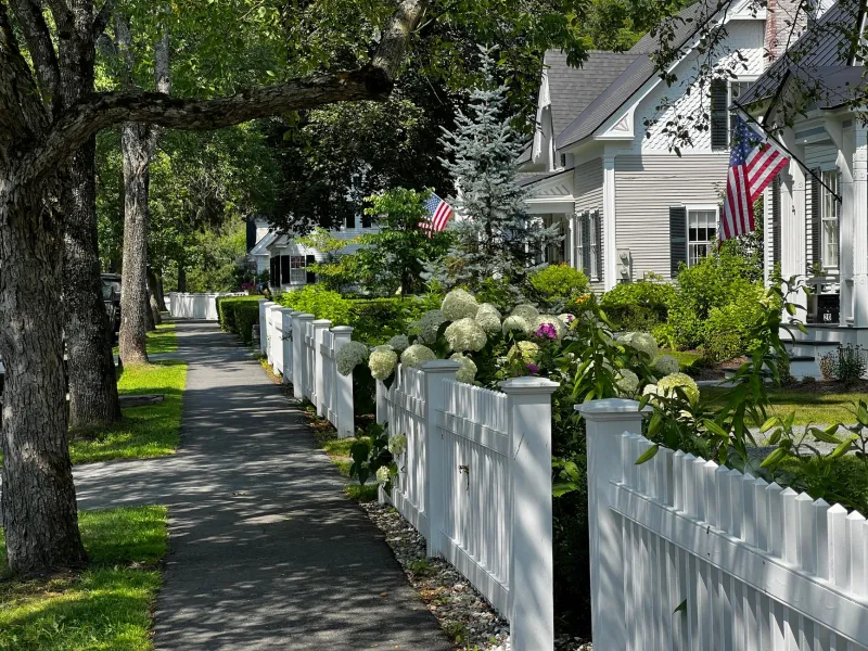 You Could Borrow His Ladder Without Downloading an App: The Neighborhood Economy That Quietly Vanished